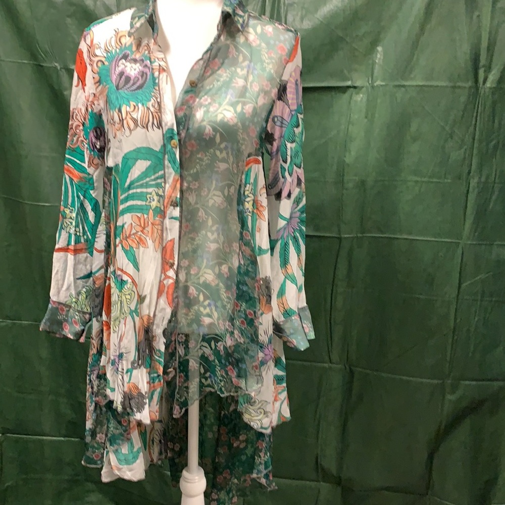 Vintage Concept M Sheer Green multi colored Hi-Lo Button down shirt
